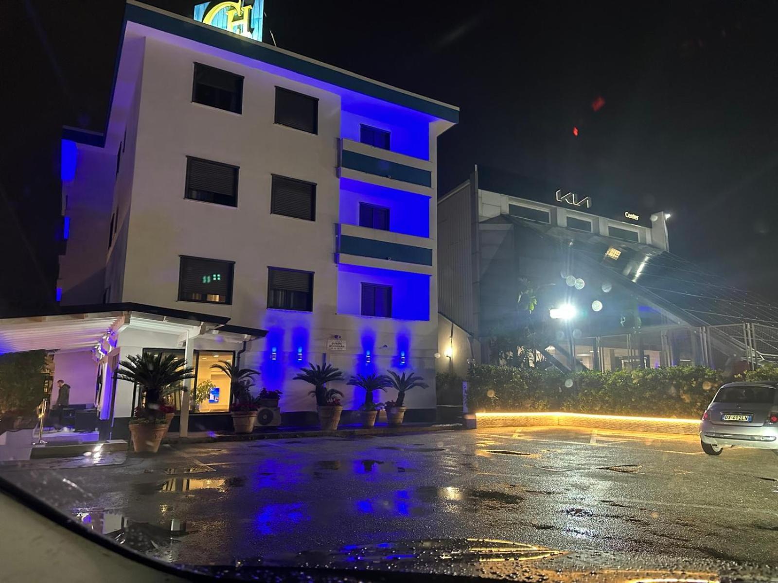 קאסוריה Hotel Clinton מראה חיצוני תמונה